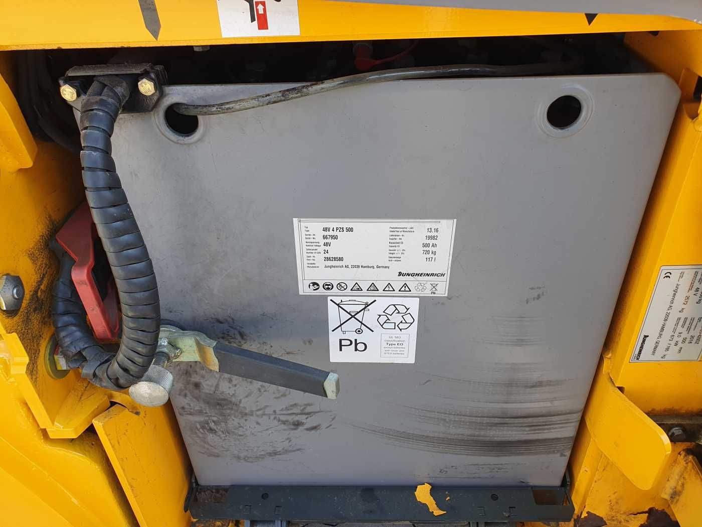 Fahrzeugabbildung Jungheinrich EFG 215 / Triplex: 4.25m! / SS / 4.297h!