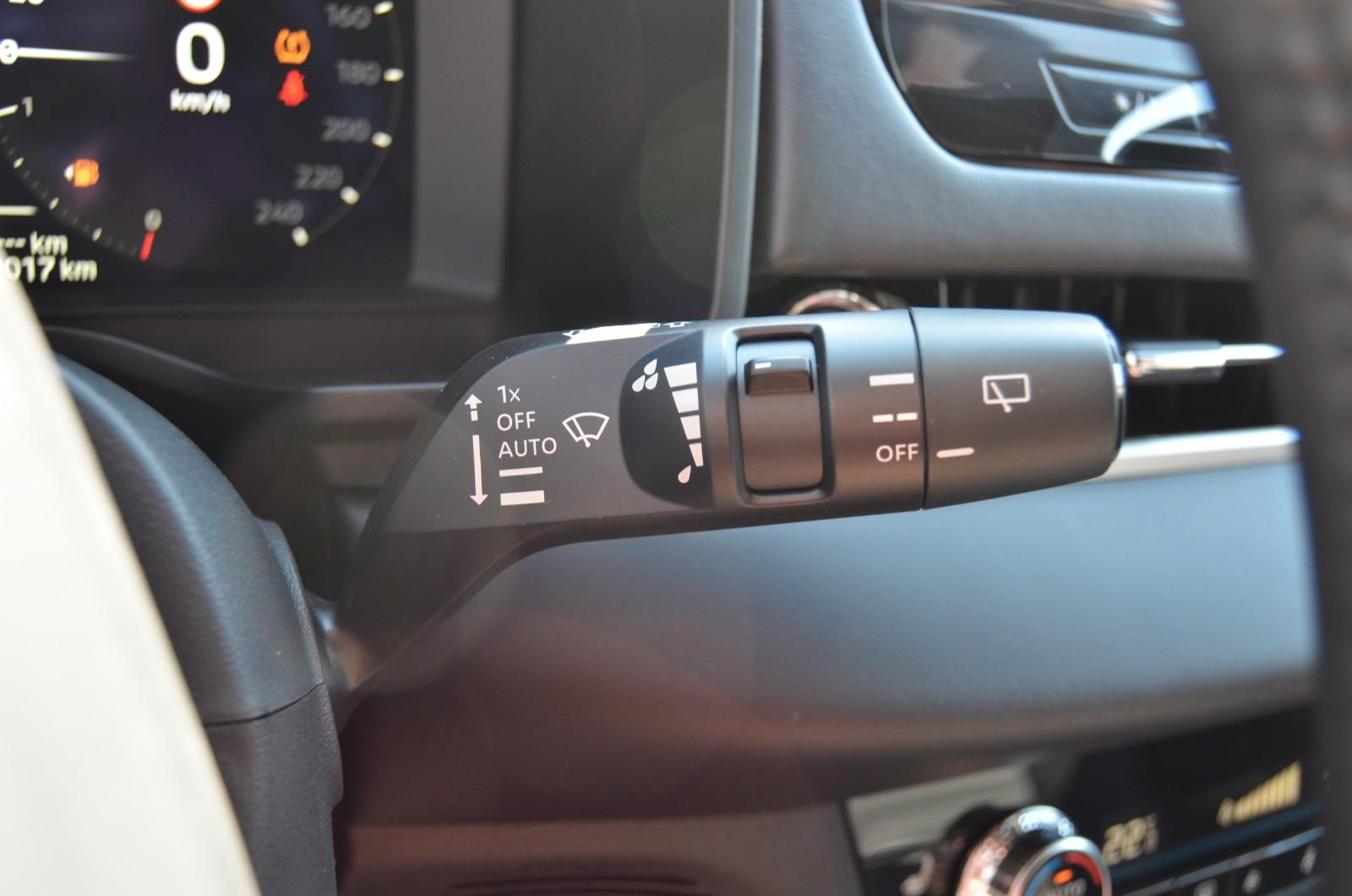 Mitsubishi Outlander 2.4 PHEV Select AT 4WD LED ele. Heck.