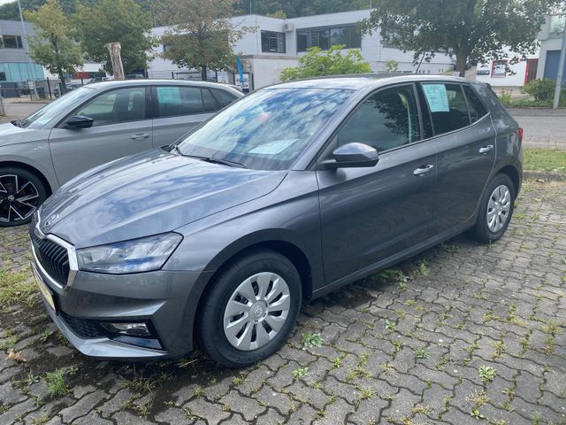 Skoda Fabia 1.0 TSI 5J. Gar.  LED  Nebel Verkehrszeich