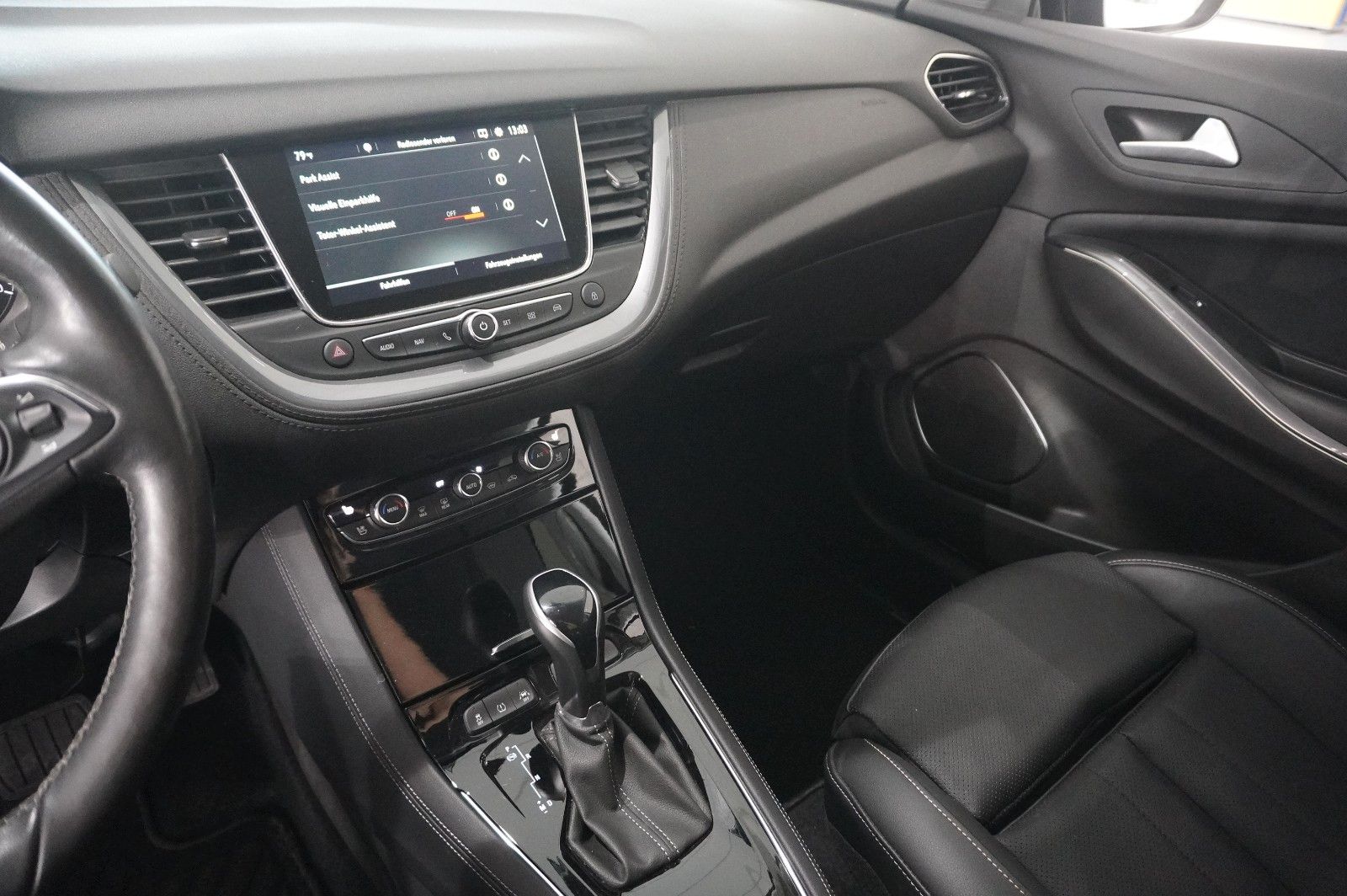 Fahrzeugabbildung Opel Grandland (X) 1.5D ULTIMATE NAVI/LED/360°/SH/AHK