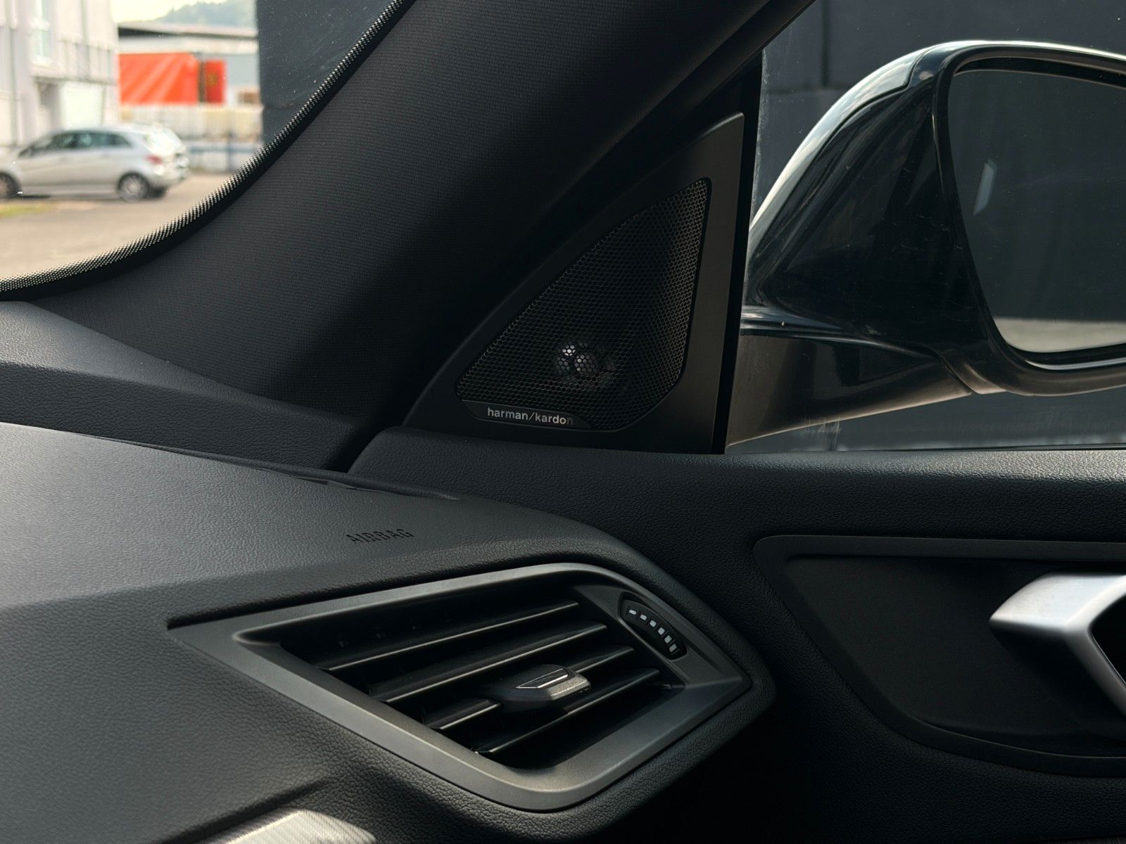 Fahrzeugabbildung BMW 220i Gran Coupé M Sport PANO H&K CAM LHZ CarPlay