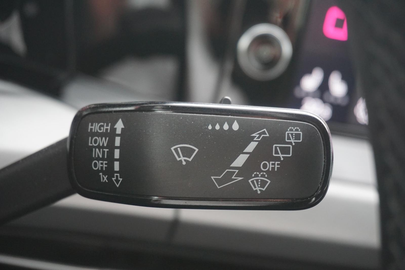 Volkswagen Golf VIII Life eTSI DSG LED Virtual Cockpit, миниатюра 24