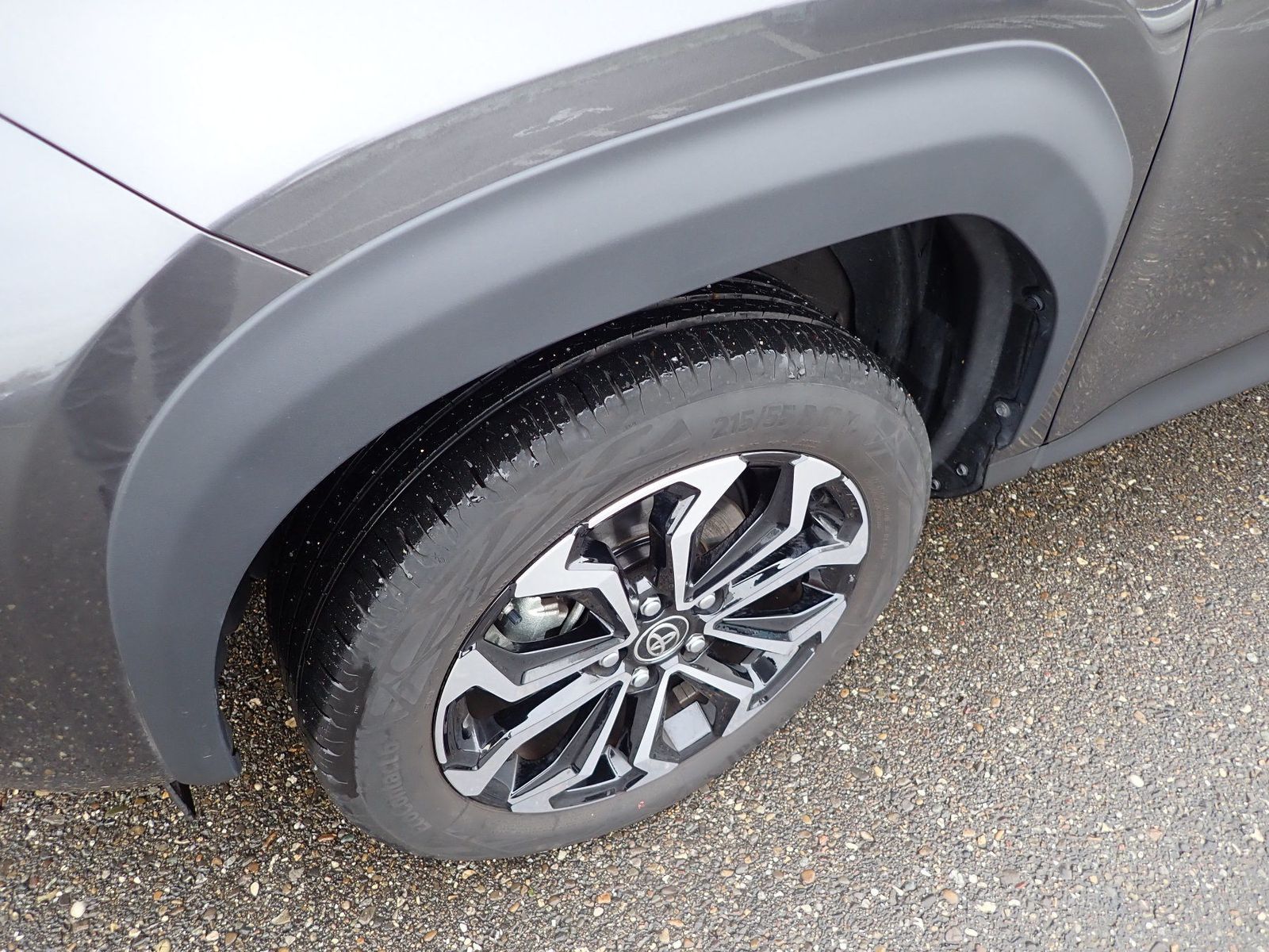 Fahrzeugabbildung Toyota Yaris Cross Hybrid FWD Team Deutschland