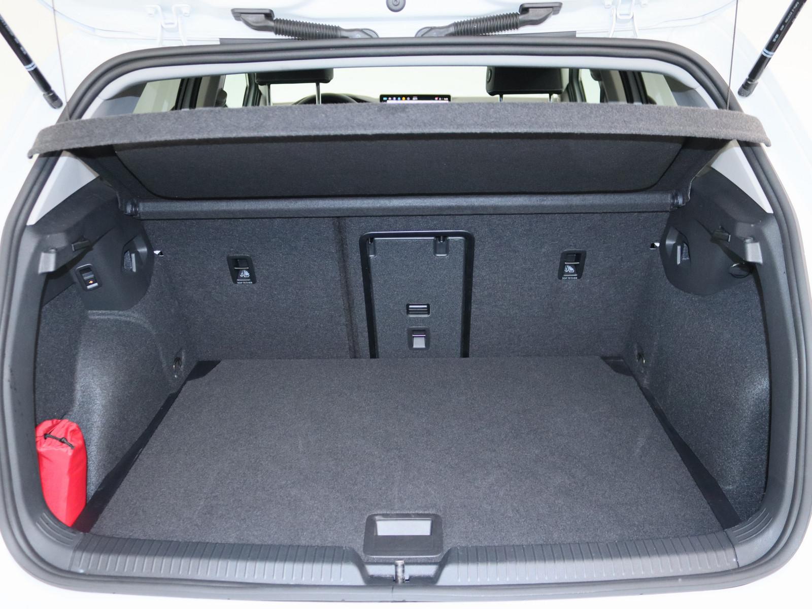 Volkswagen Golf VIII 1.5 eTSI Goal AHK LED ACC NAVI KAMERA, миниатюра 8