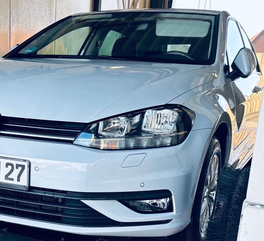 Image of Volkswagen Golf