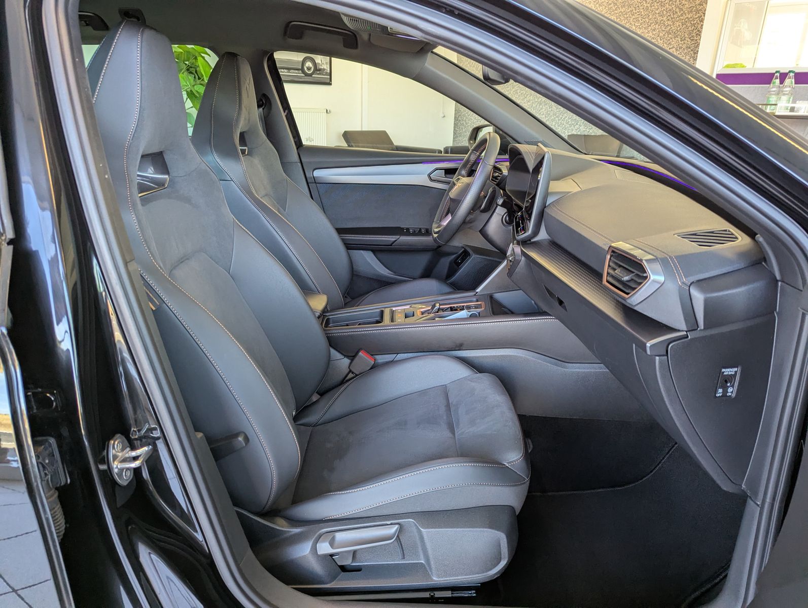 Fahrzeugabbildung CUPRA Leon 2.0 DSG Dynamic/Edge-Paket Navi AHK 5J-Gara