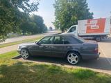 Mercedes-Benz E200  W124 - gebrauchte Mercedes-Benz E 200 aus dem Jahr 1993