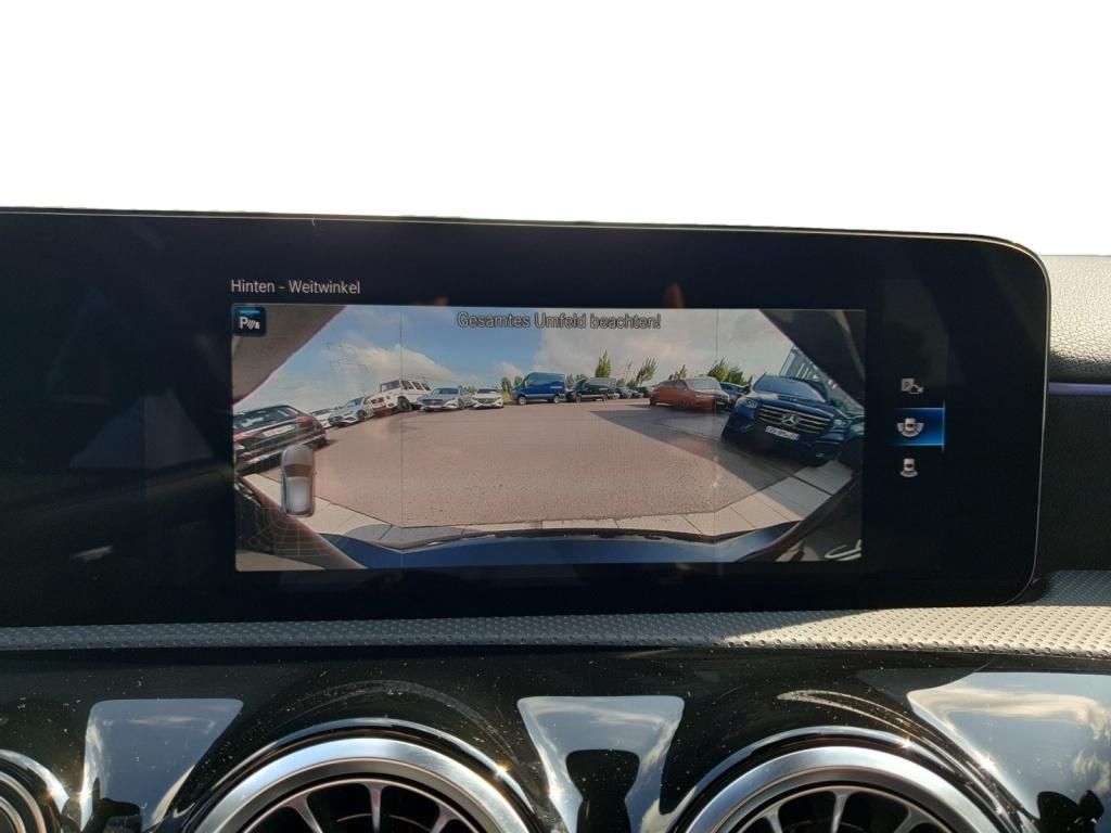 Fahrzeugabbildung Mercedes-Benz A 200 Advanced AMG Line (EURO 6d) Navi*KeyLess