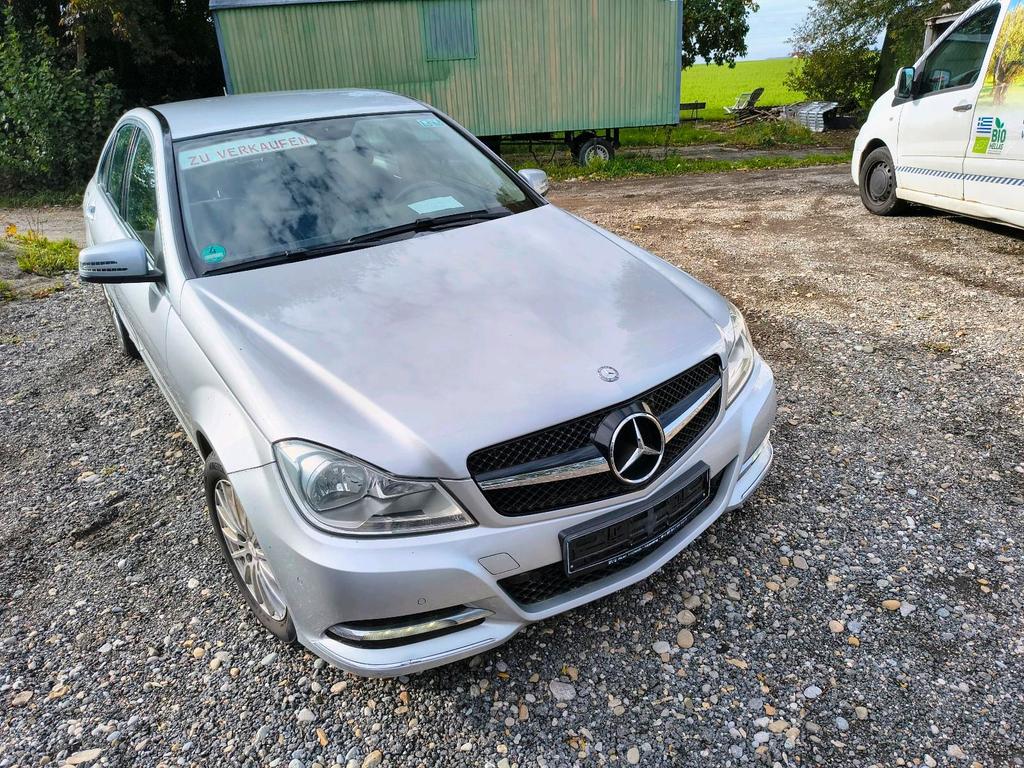 Mercedes-Benz C 180