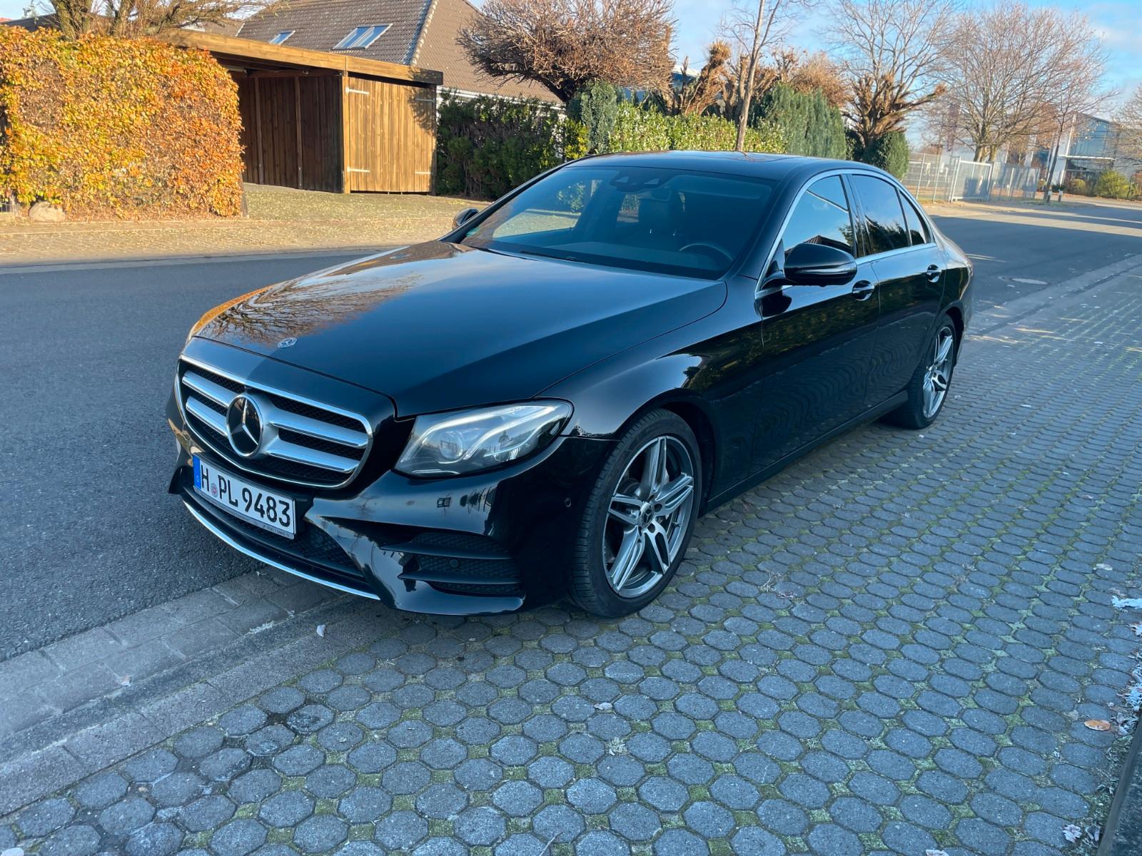 Mercedes-Benz E 350d Limousine,AMG,Kamera,Night-P 360°,AHK,ACC