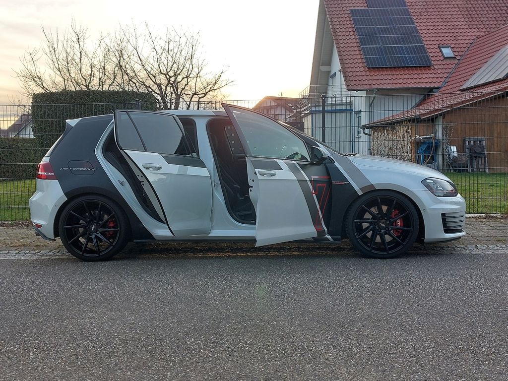 Image of Volkswagen Golf