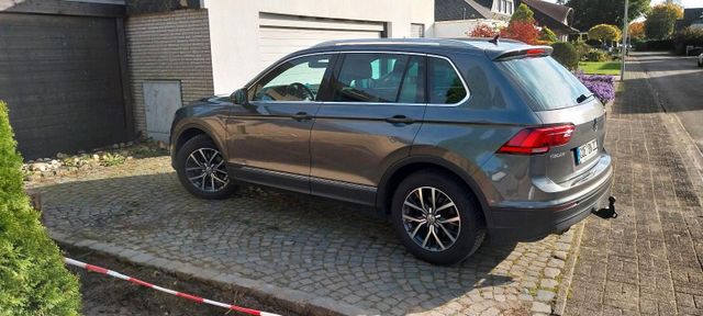 Volkswagen VW Tiguan, 1,4TSI Comfortline Navi LED ACC...