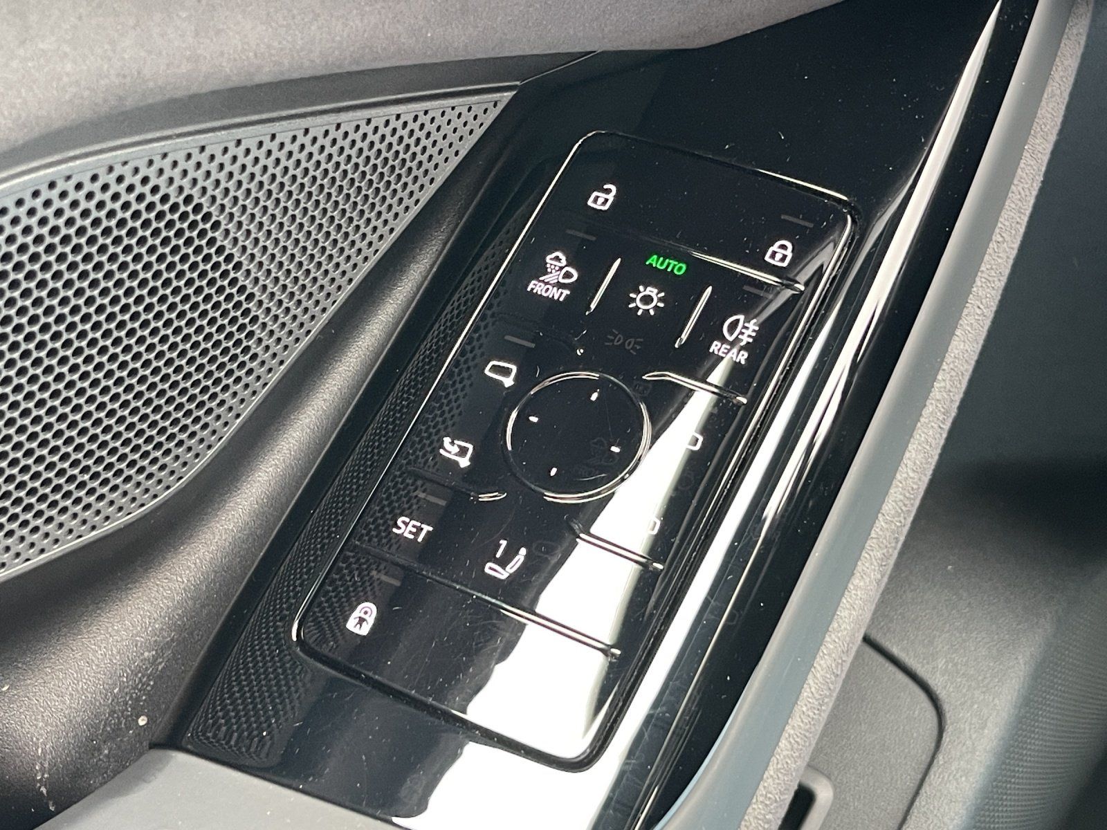 Fahrzeugabbildung Audi A6 Avant e-tron edition one edition one grey e-t