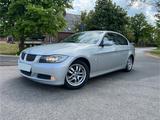 BMW 325i E90 AHK Automatik 2. Hand Preis VB - BMW 325 in Lübeck