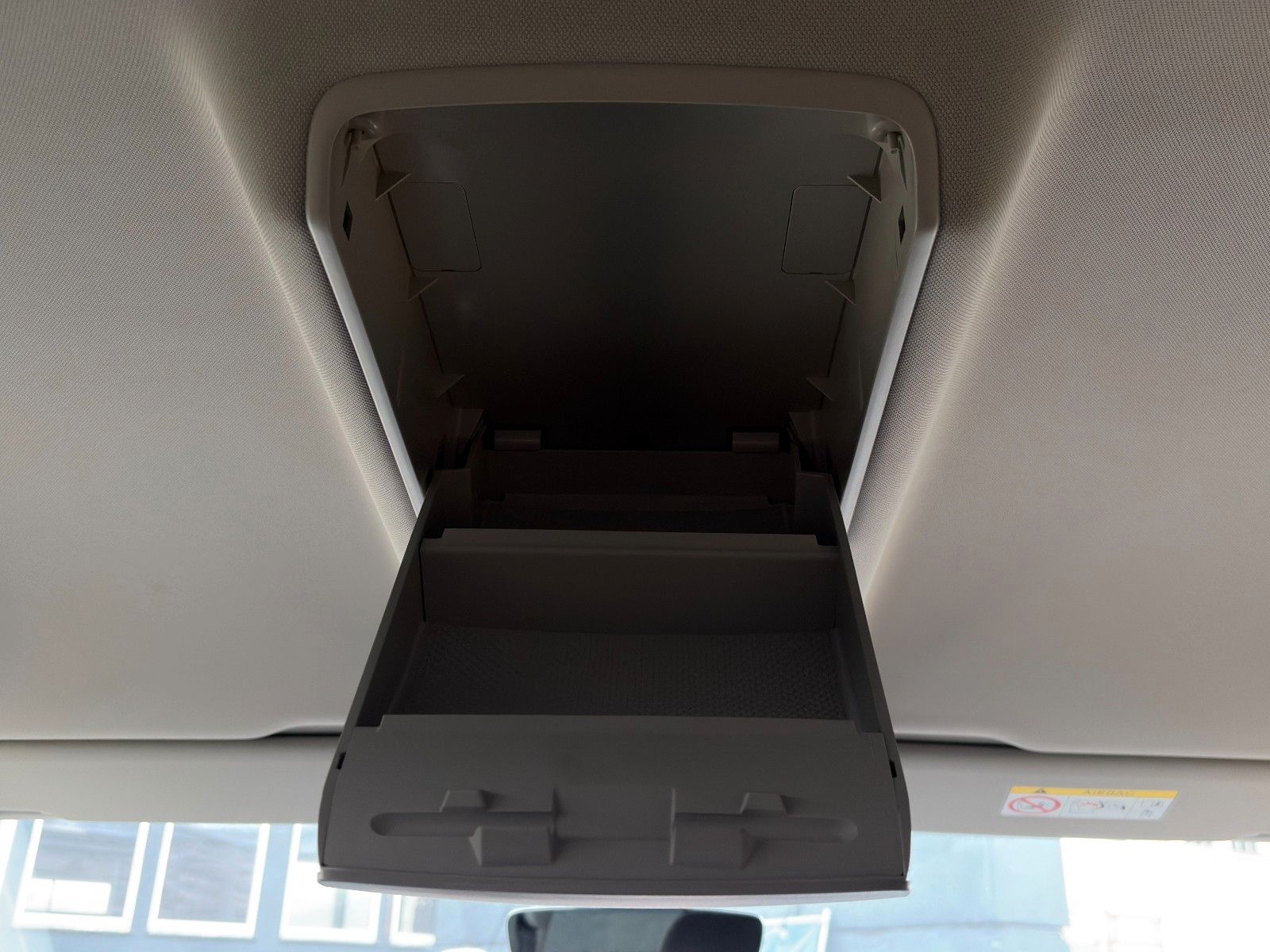 Fahrzeugabbildung Volkswagen Touran 1.5 TSI DSG Active Kamera ACC LED LHZ SHZ