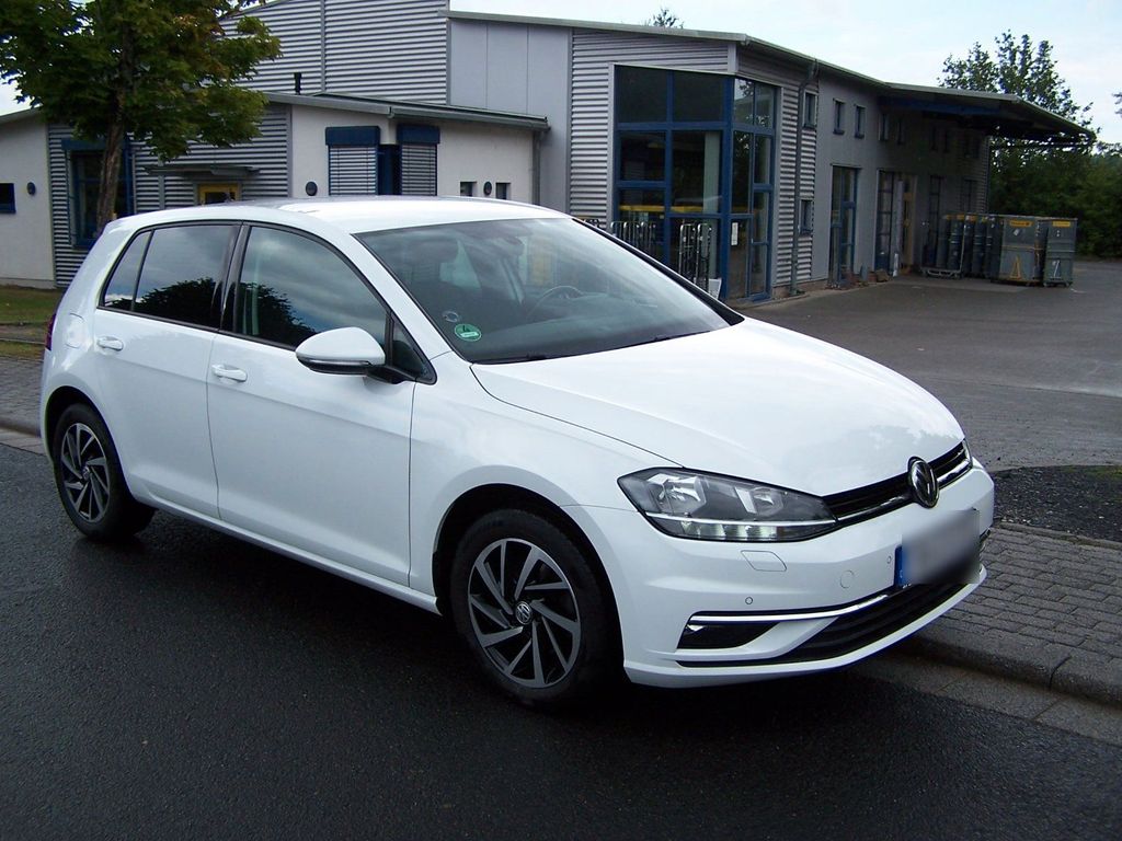 Image of Volkswagen Golf