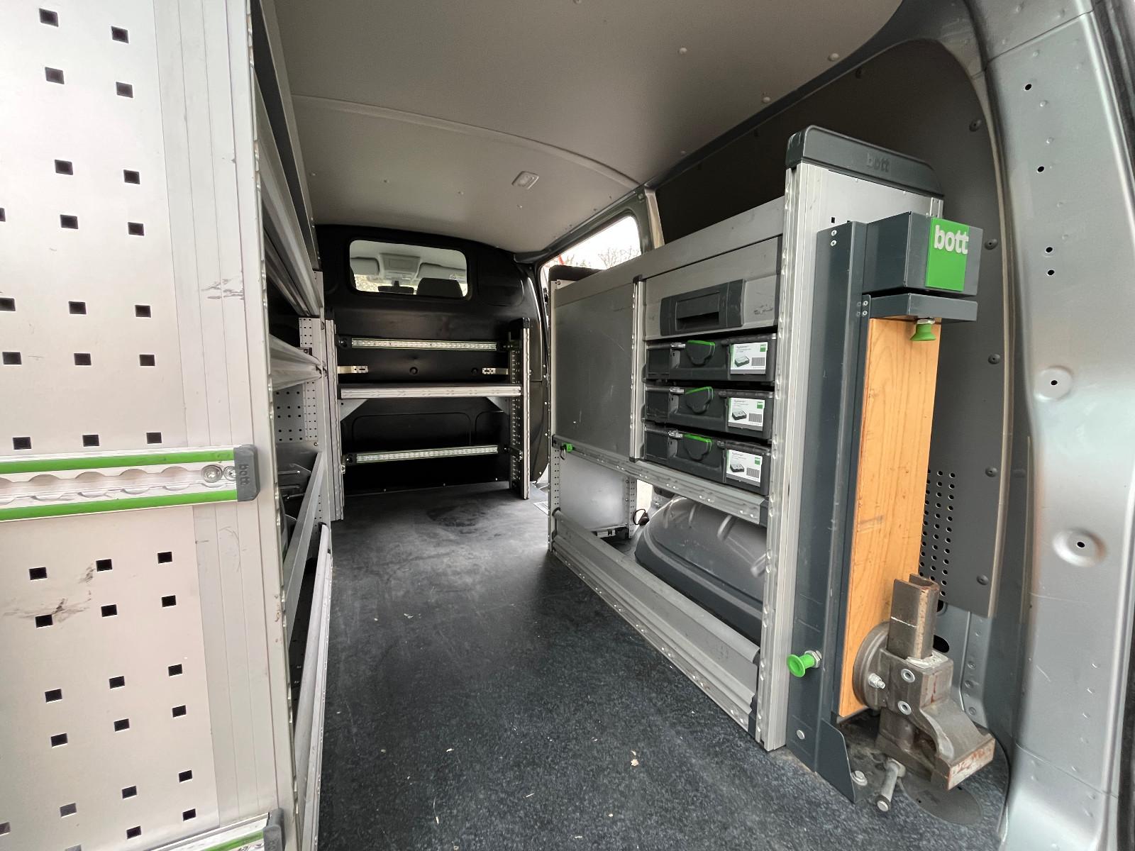 Volkswagen T6 Transporter T6.1 BOTT REGALS. TEMP. SHZ NAVI KLIMA 1.HAND, миниатюра 26