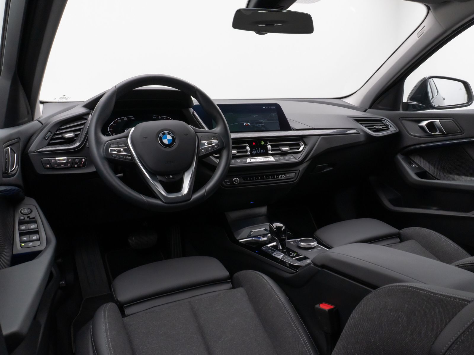 Fahrzeugabbildung BMW 118i SportLine DAB CockPitPr PDC Lenkrhz Komfort