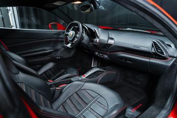 صورة مصغرة 33 لـ 2017 Ferrari 488 GTB