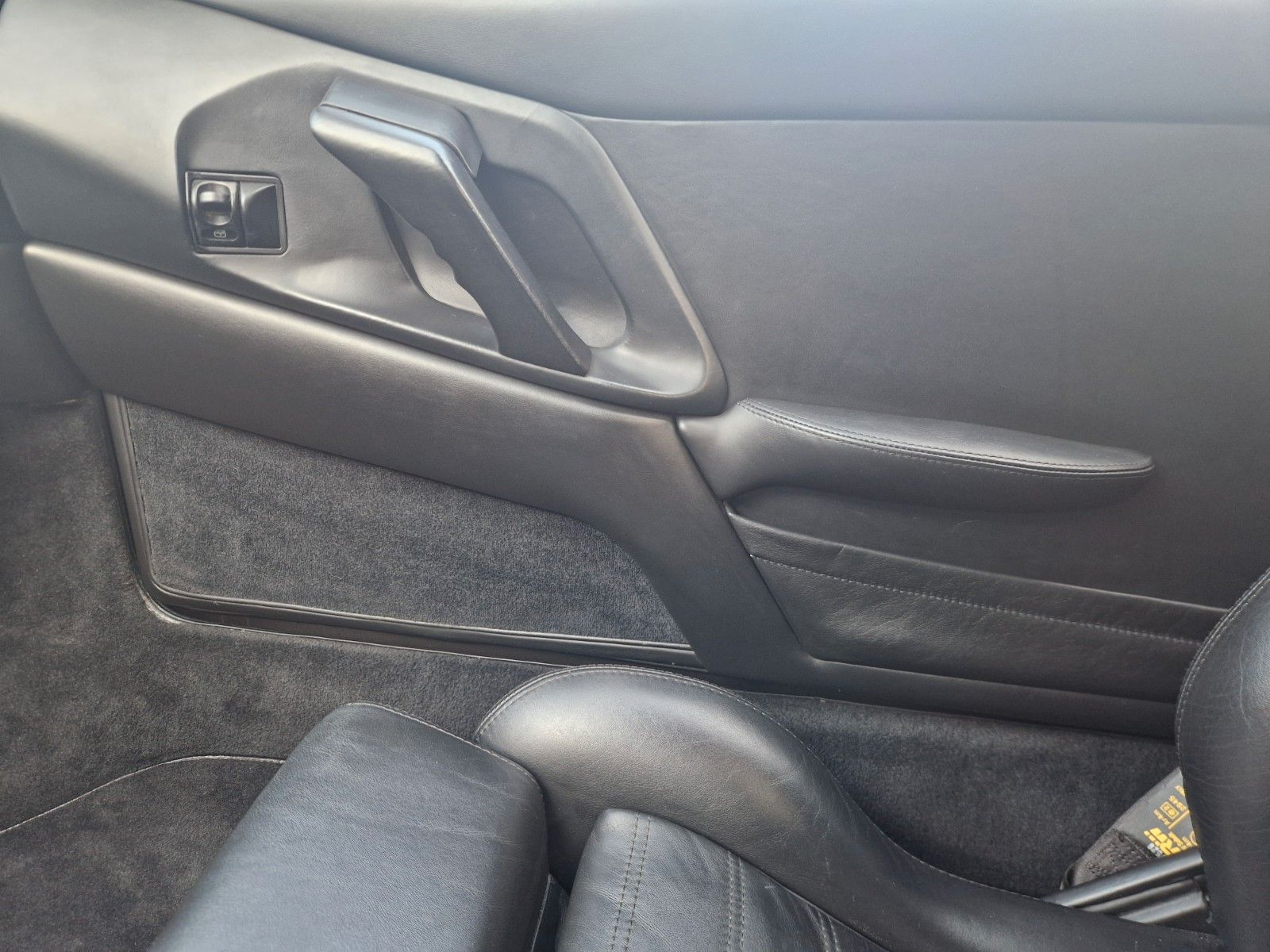 Fahrzeugabbildung Ferrari F355 GTS*Manuale*1.Hand*Deutsches Auto*