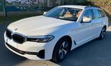 BMW 520d xDrive Touring,Leder,Stdhzg,AHK,LED,Komf.