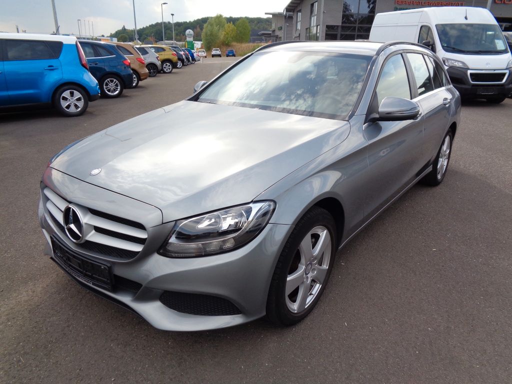 Image of Mercedes-Benz C 200