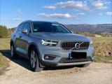 Volvo XC40 D4 AWD Inscription *Standheizung* - blaue Volvo XC40