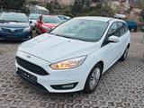 Ford Focus. Automatik! Zahnriemen Neu! Oil Neu! - Ford Gebrauchtwagen in Weimar