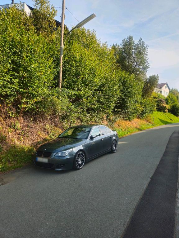 Image of BMW 523