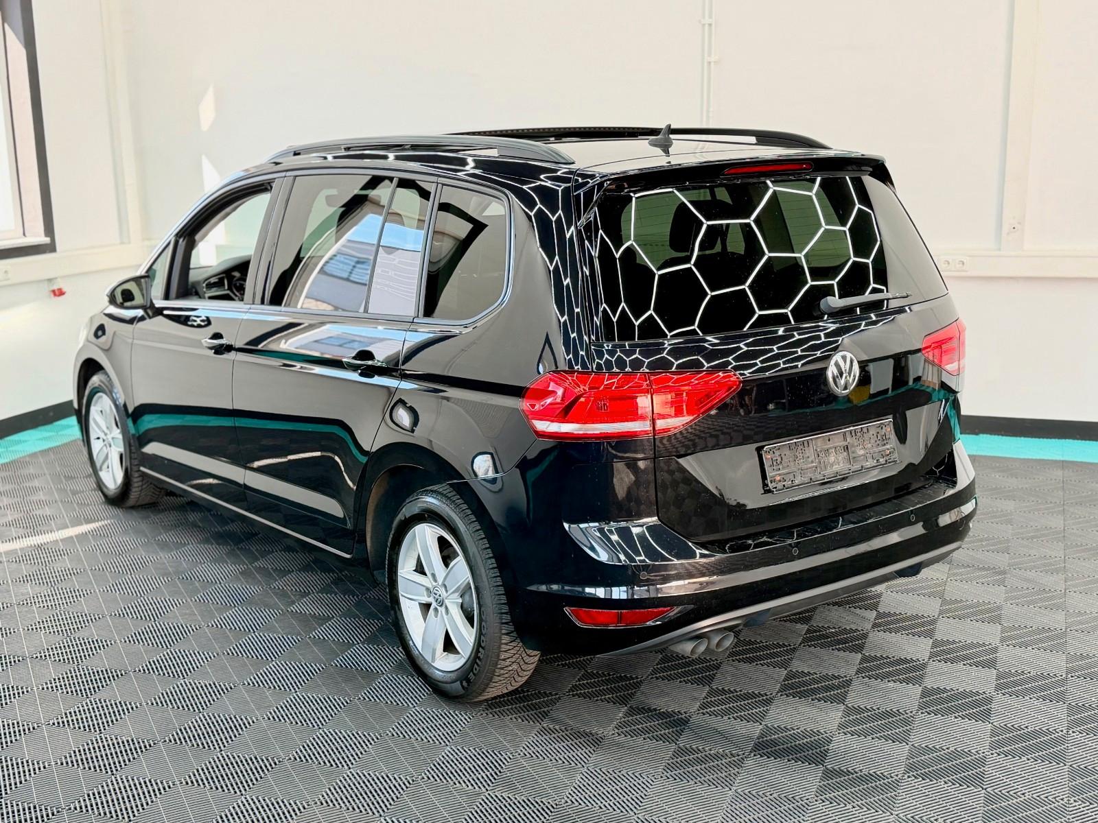 Volkswagen TOURAN 2.0 TDI DSG LED/PANO/SHZ/MASSAGE/16*