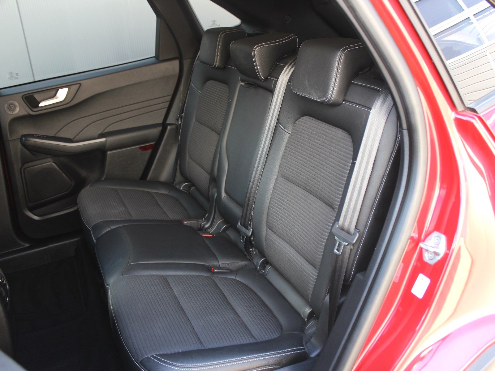 Fahrzeugabbildung Ford Kuga Plug-In Hybrid Titanium X 2,5 Duratec