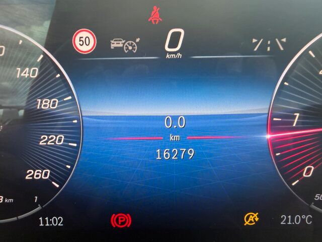 MERCEDES-BENZ V-Class 2025