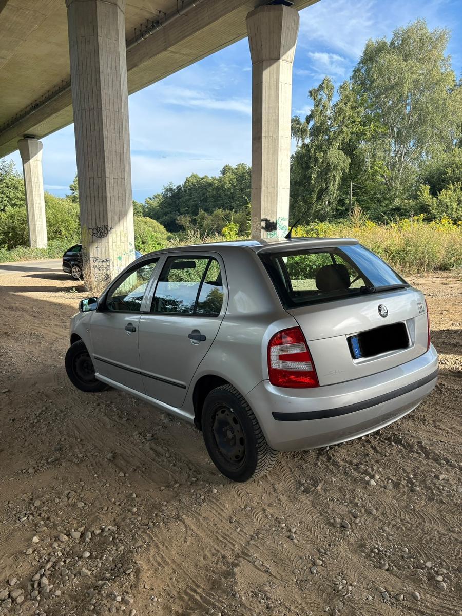 Skoda Fabia 2005 — engine 1.390 cm³, 75 HP (55kW)