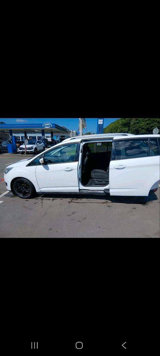 Ford Grand C-MAX 2015 — photo 5