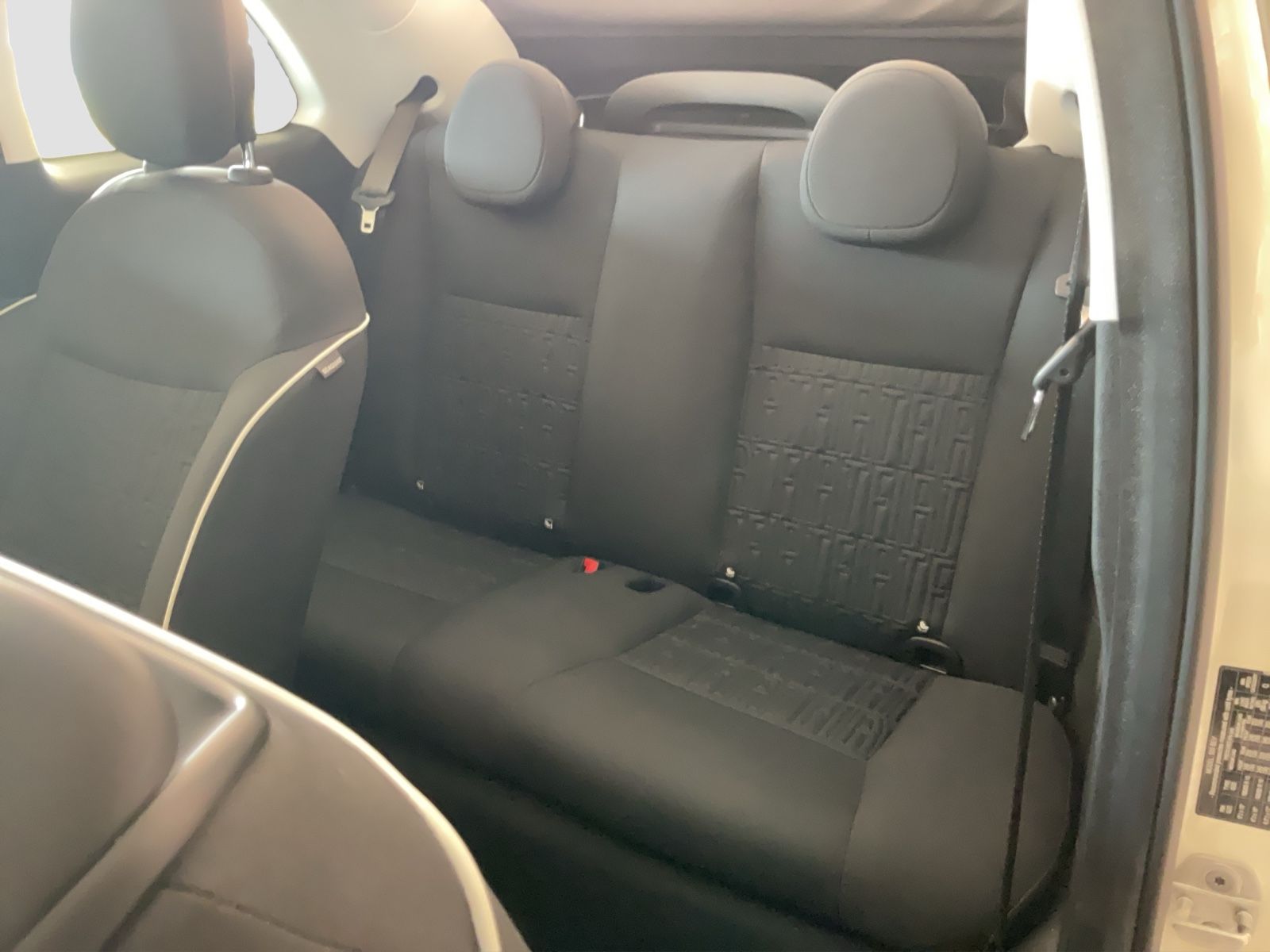 Fahrzeugabbildung Fiat 500e 42 kWh Cabrio