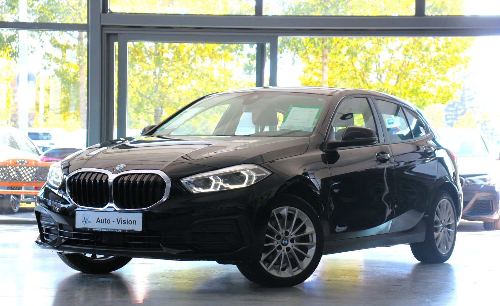 BMW 118 118i Aut Advantage (F40)*LED*ApplCarPlay*SHZ*DAB