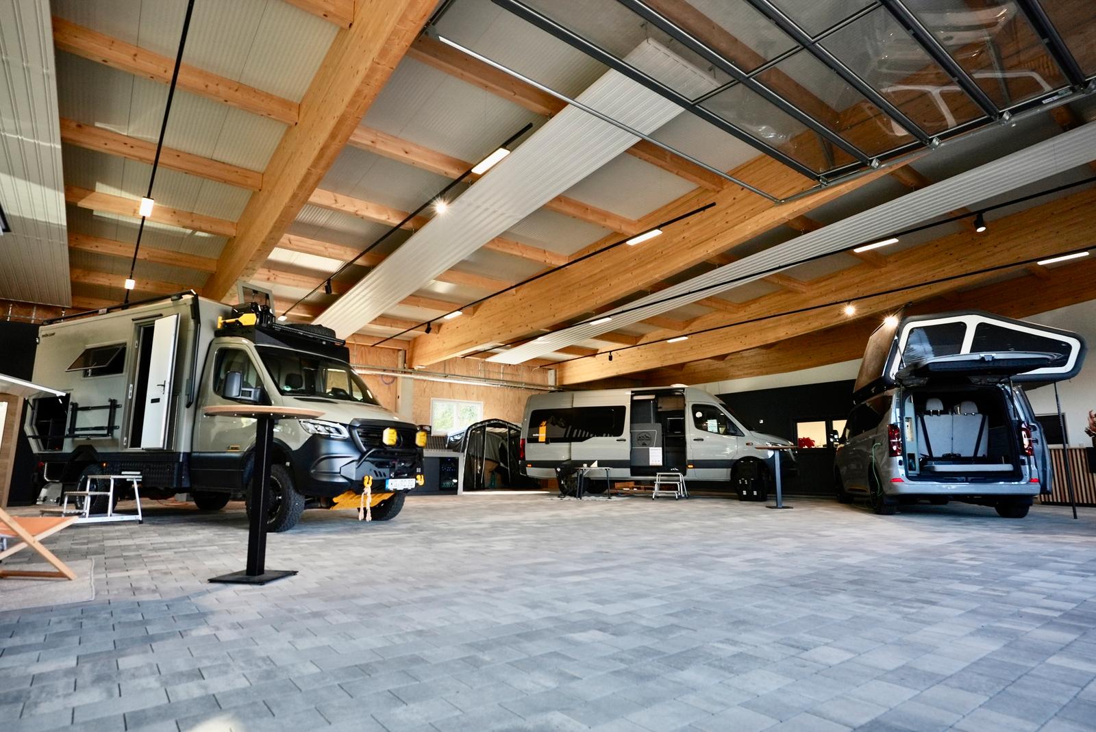 showroom-image-main