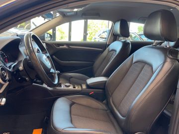 Audi A3 ambiente *BI-XENON*NAVI*TEMPOMAT*SZHZ*KLIMA*