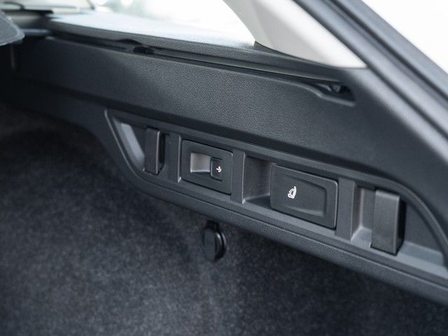 Octavia Combi 2.0 TDI First Edition AHK+HUD+NAVI