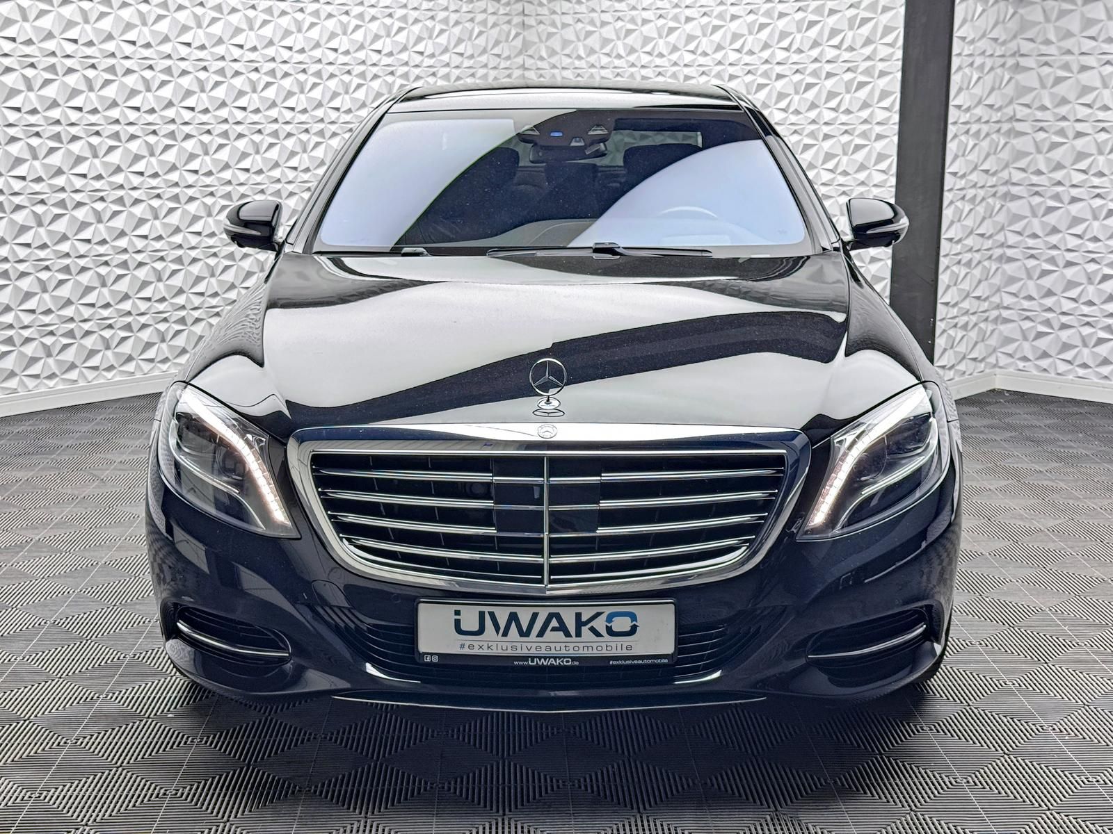 Fahrzeugabbildung Mercedes-Benz L 4MATIC/CHAUFFEUR/3xTV/BURM/PANO/DISTRO/HUD/360