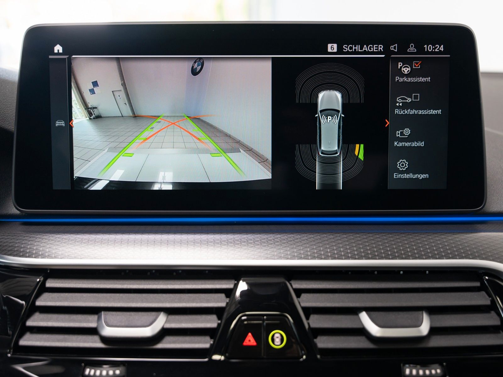 Fahrzeugabbildung BMW 530d xD M Sport Panorama Kamer HUD DAB H/K Laser