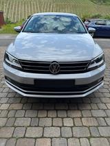 Volkswagen Jetta 1.2 TSI BlueMotion Technology - - Volkswagen Jetta: Bluemotion Technology