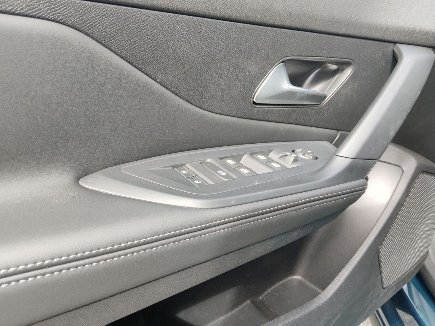 Peugeot 408 - Bild 13