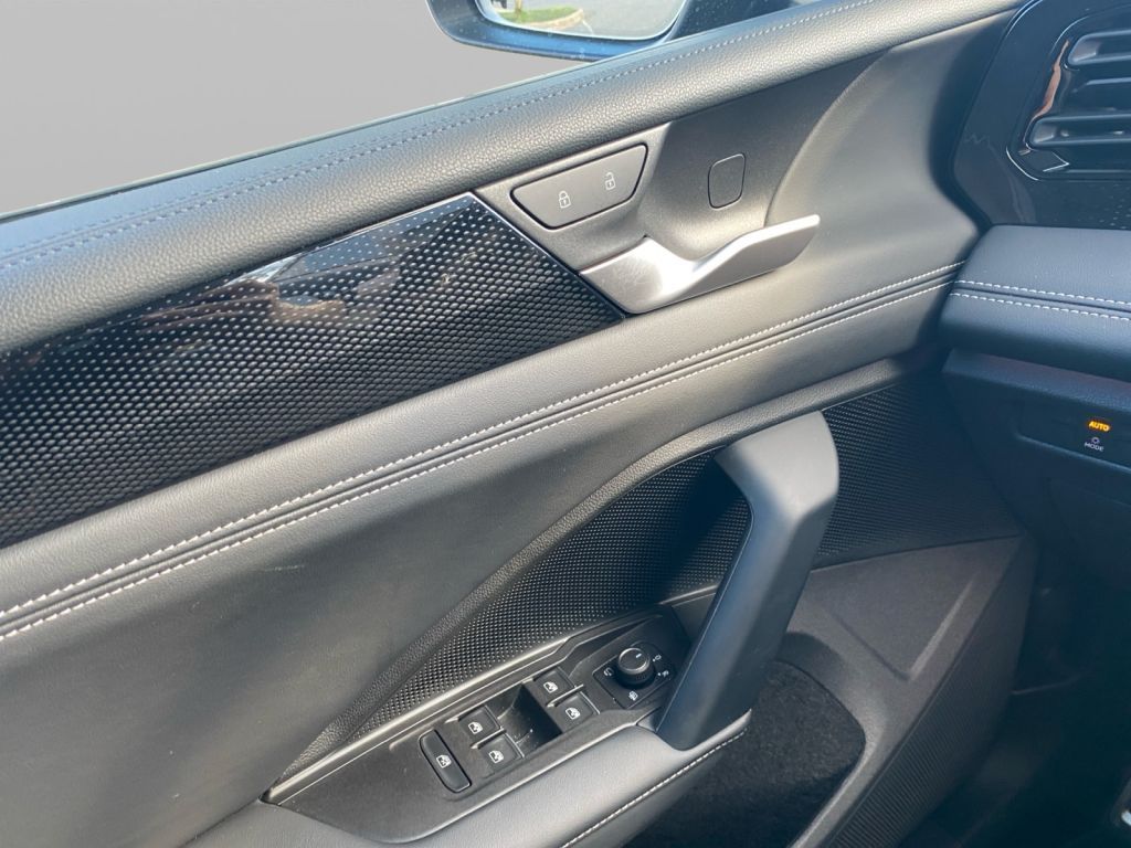 Fahrzeugabbildung Volkswagen Tiguan 1.5 eTSI DSG Life AHZV