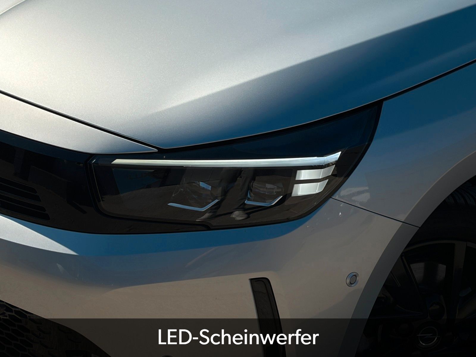 Fahrzeugabbildung Opel Corsa F GS 1.2 Turbo LHZ CAM LED CAM CarPlay