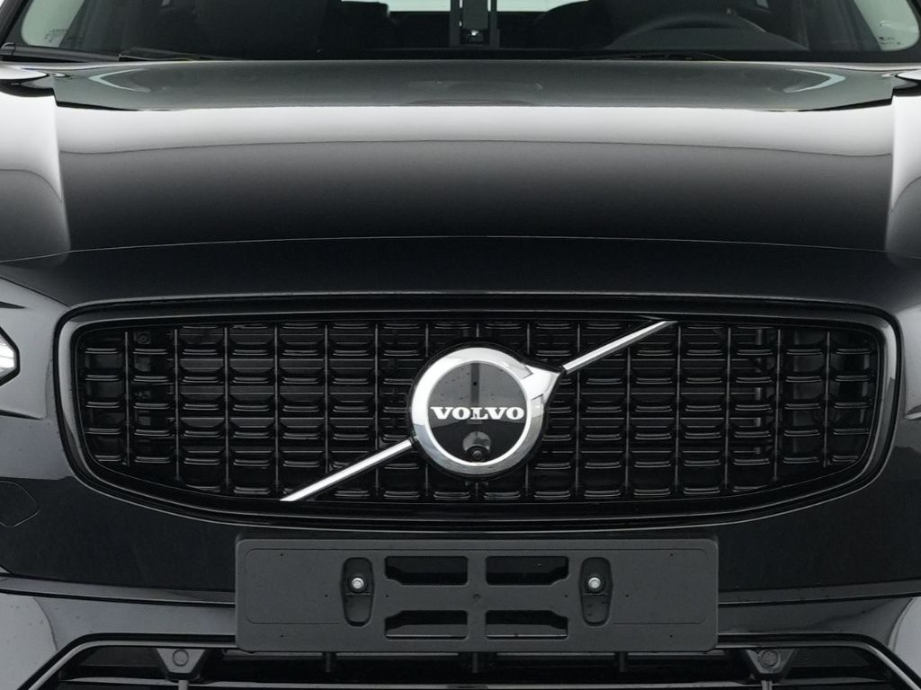 Volvo V90 Kombi Plus Dark Recharge Plug-In Hybrid AWD  foto 4