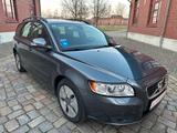 Volvo V50 Kombi 1.6 D Drive Momentum - Volvo V50 Gebrauchtwagen