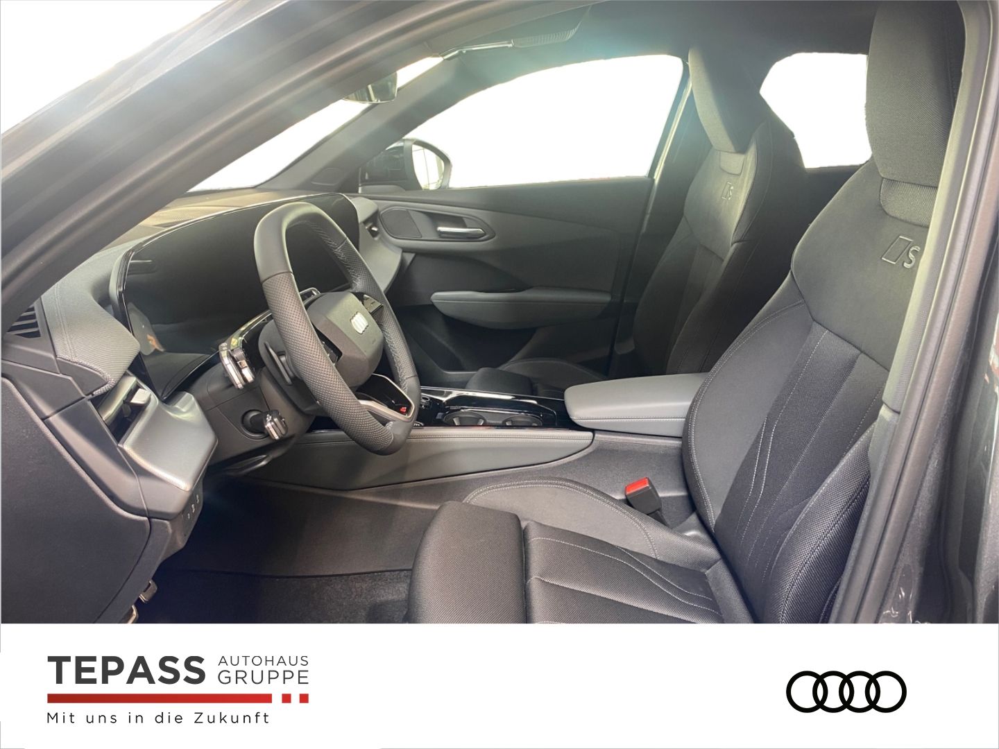 Audi Q3 Sportback e-HYBRID TECH PLUS S LINE PANO OLD foto 7