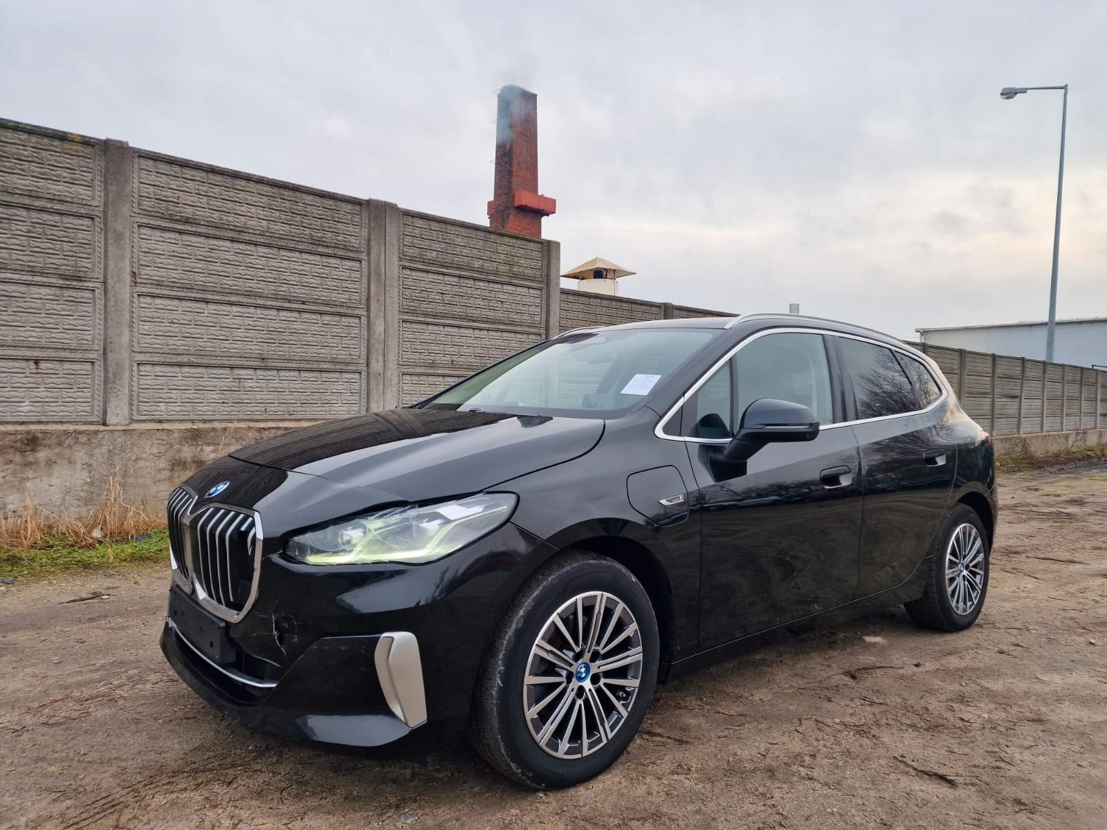 BMW 225 2 Active Tourer 225 e xDrive Luxury Line