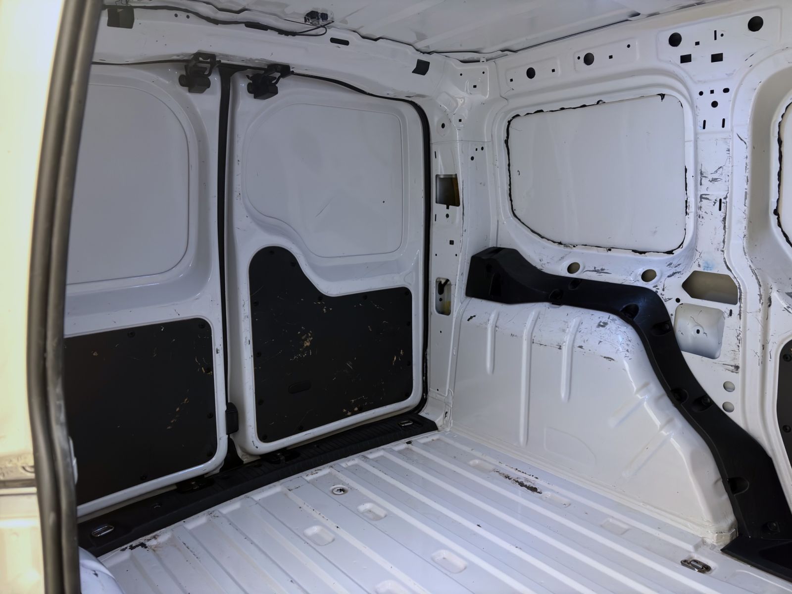 Volkswagen Caddy - Bild 15